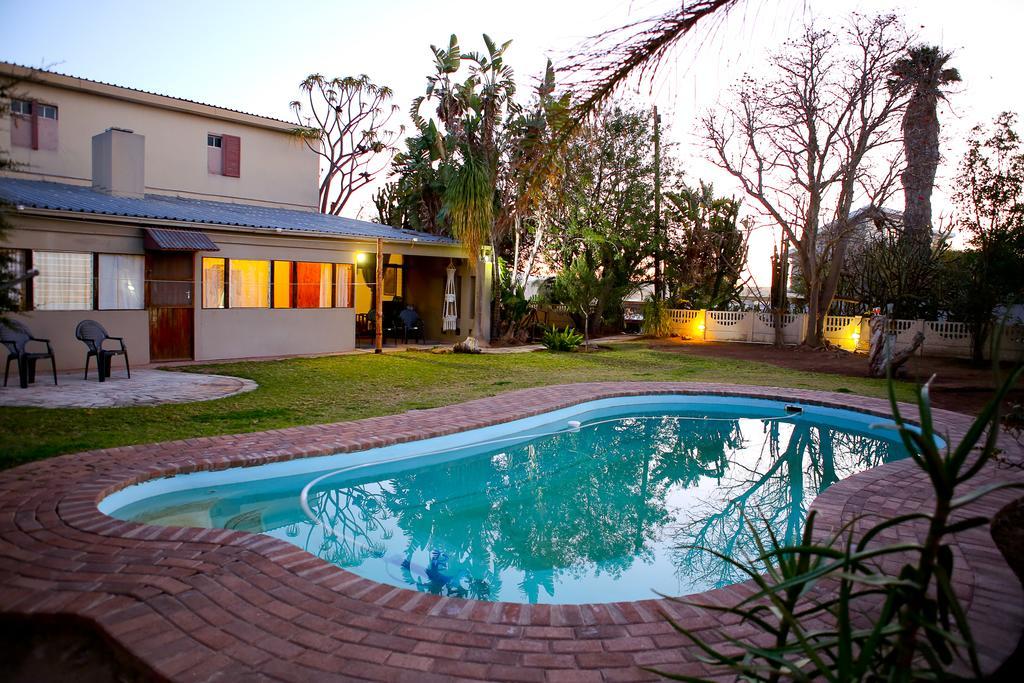 Oudtshoorn Homestay Accommodation Exterior foto