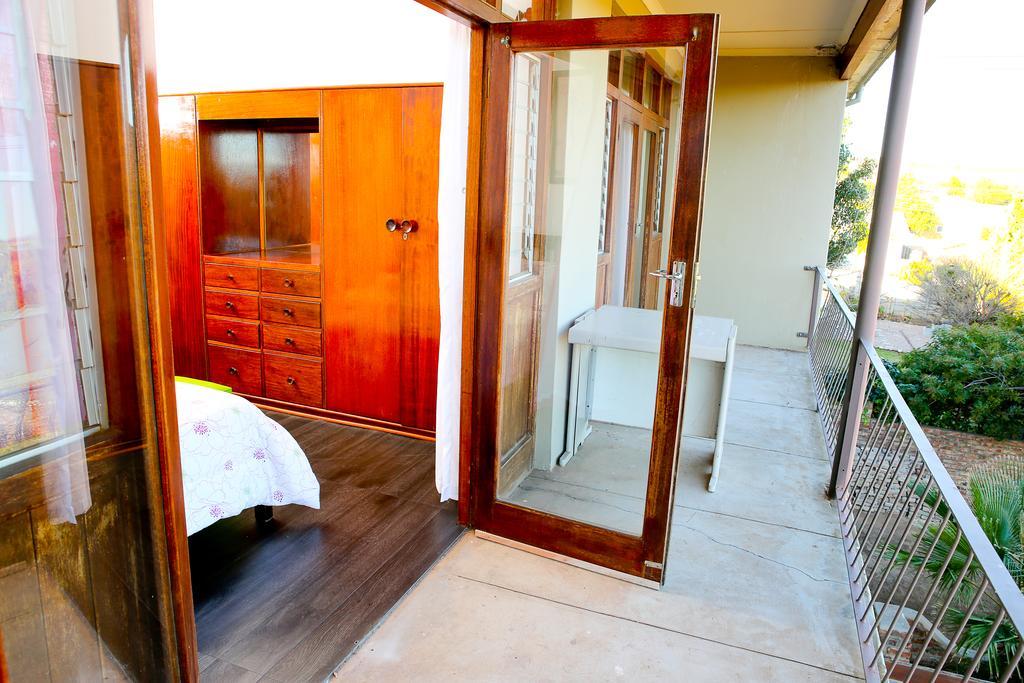 Oudtshoorn Homestay Accommodation Exterior foto